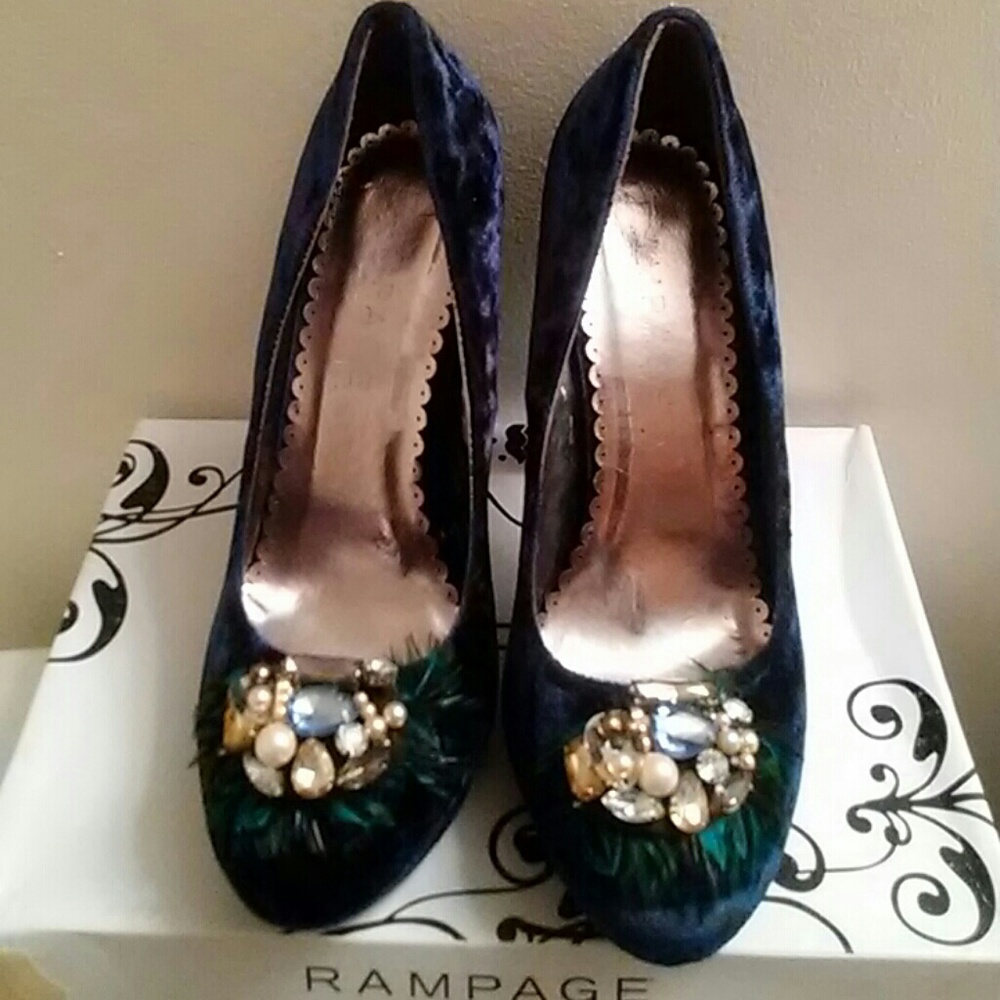 Shoes, Rampage - Picture 3 of 8